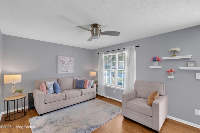 4413 Baygarden Ct, Louisville, KY 40245