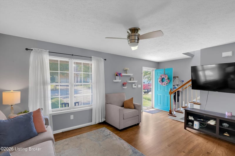4413 Baygarden Ct, Louisville, KY 40245