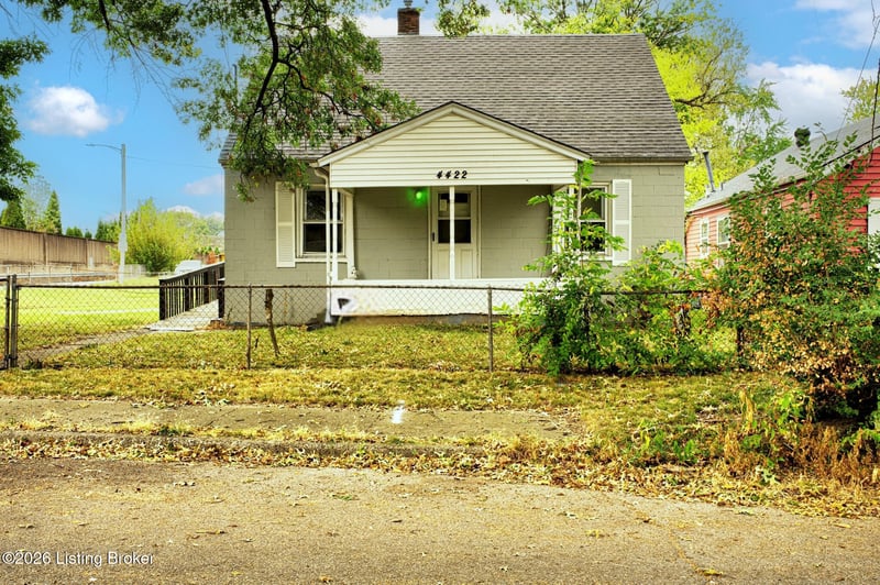 4422 S 8th St, Louisville, KY 40215
