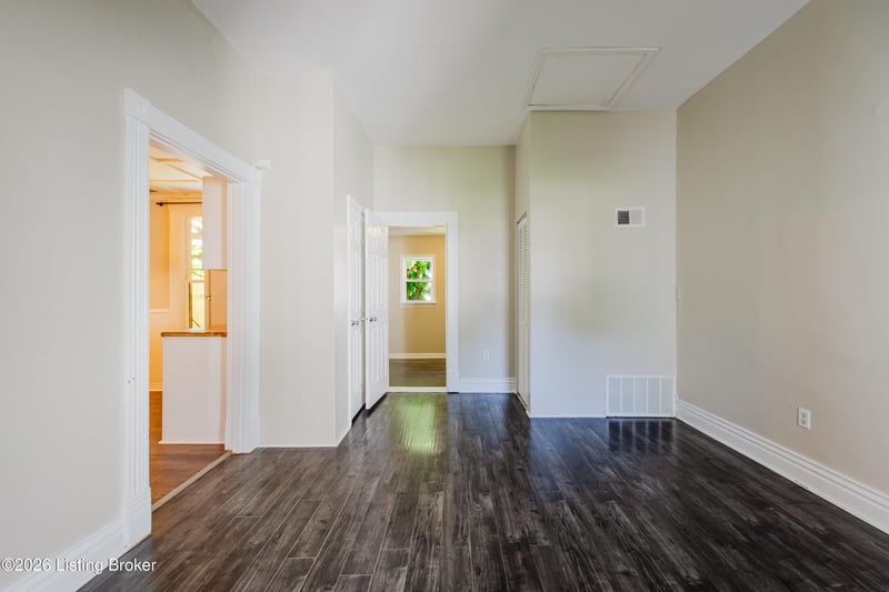 443 E Brandeis Ave, Louisville, KY 40217