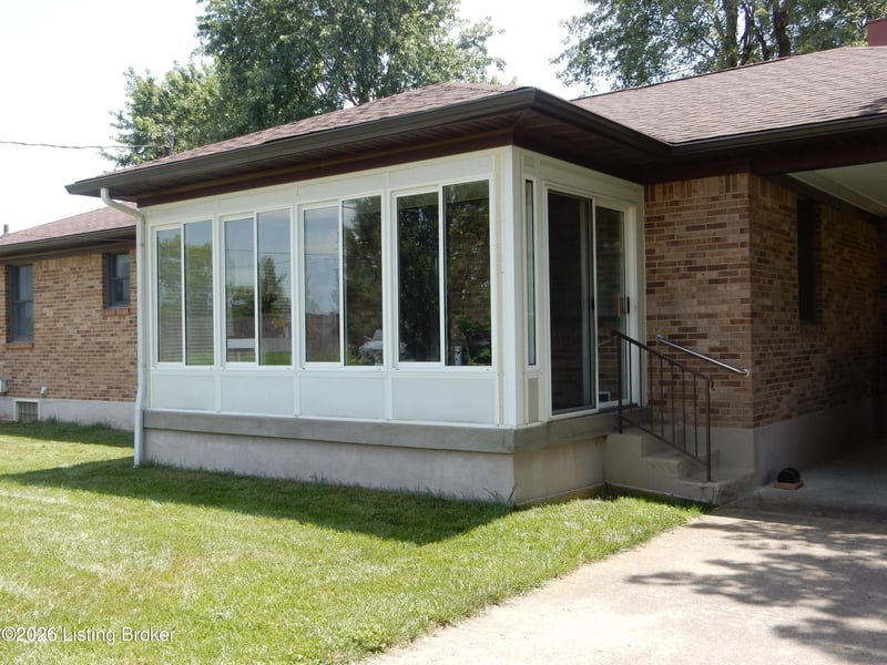 444 Cedar Grove Rd, Shepherdsville, KY 40165
