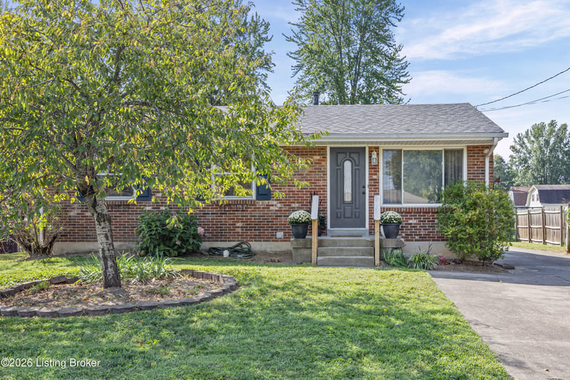 445 Prairie Dr, Louisville, KY 40229