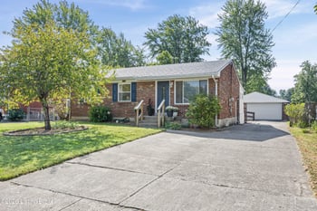 445 Prairie Dr, Louisville, KY 40229