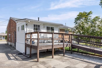 445 Prairie Dr, Louisville, KY 40229