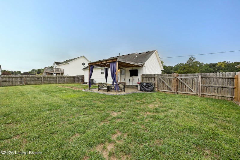448 Hensley Rd, Shepherdsville, KY 40165