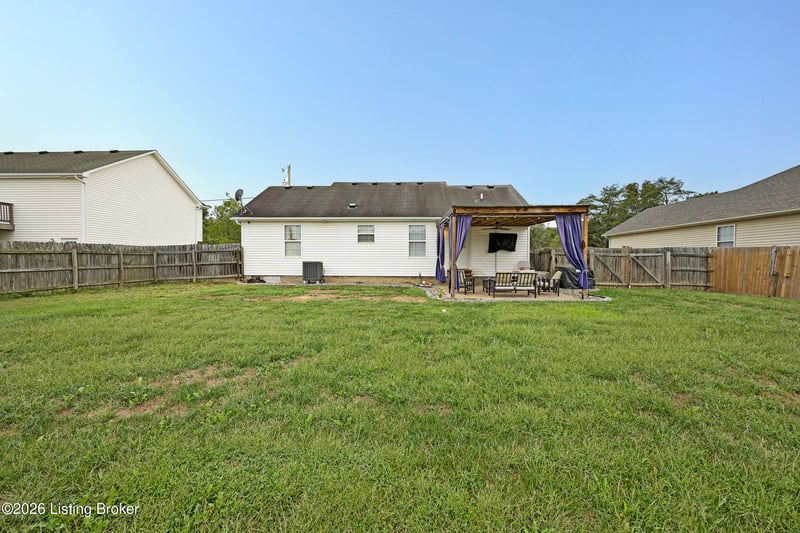 448 Hensley Rd, Shepherdsville, KY 40165