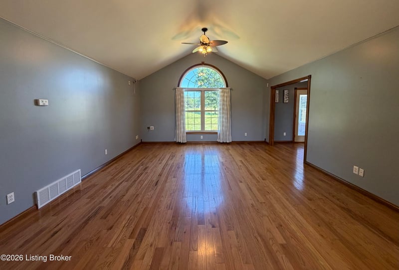 449 Harrison Fork Rd, Coxs Creek, KY 40013