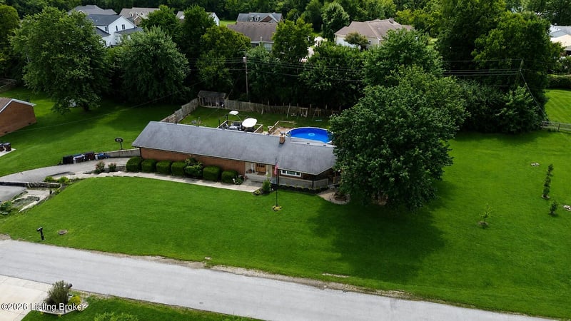 45 Darlene St, Eminence, KY 40019