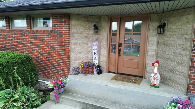 45 Darlene St, Eminence, KY 40019