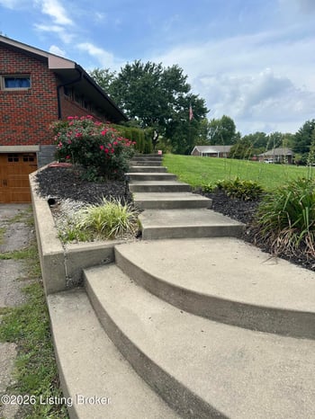 45 Darlene St, Eminence, KY 40019