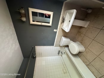 4501 S 6th St #APT 74, Louisville, KY 40214