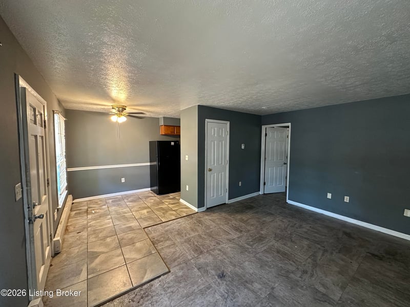 4501 S 6th St #APT 74, Louisville, KY 40214