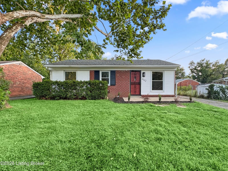 4502 Balaton Dr, Louisville, KY 40219