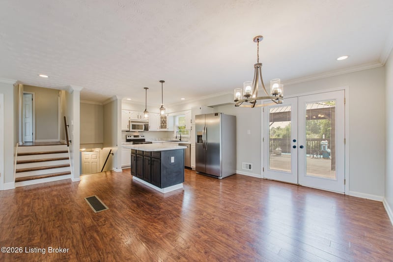 4504 Freda Way, Louisville, KY 40272