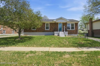 4507 Gaudet Rd, Jeffersontown, KY 40299