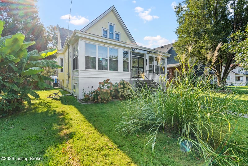 4509 Southcrest Dr, Louisville, KY 40215