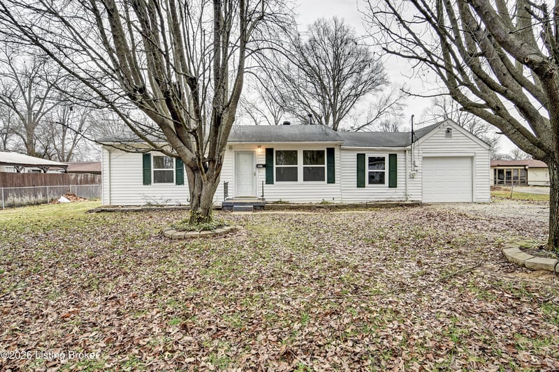 4511 Rose Farm Dr, Louisville, KY 40258