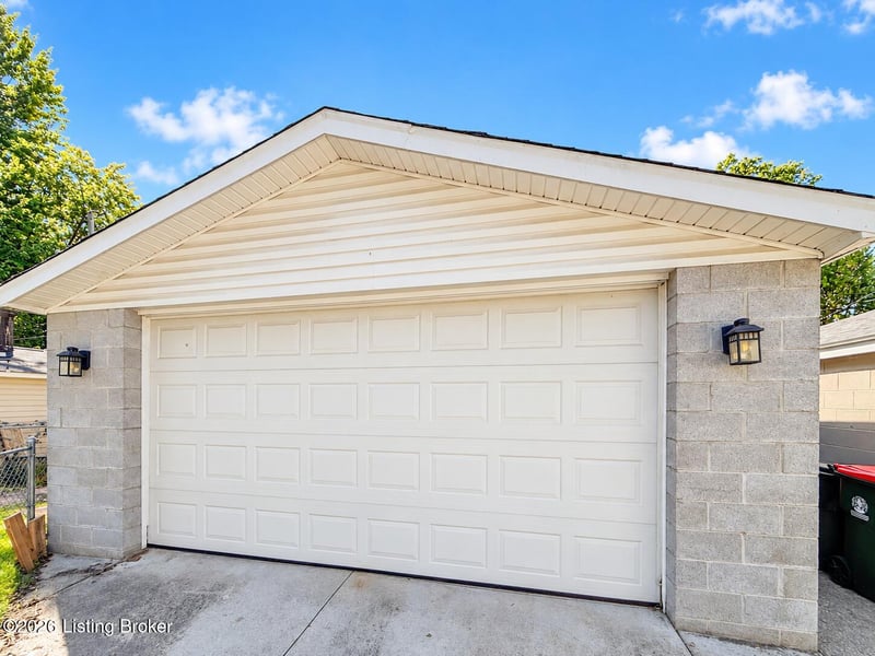 4514 S 1st St, Louisville, KY 40214