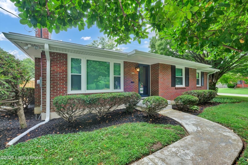 4521 Blenheim Rd, Louisville, KY 40207
