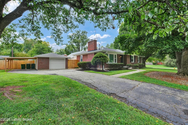 4521 Blenheim Rd, Louisville, KY 40207