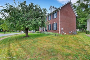4534 Cherry Forest Cir, Louisville, KY 40245