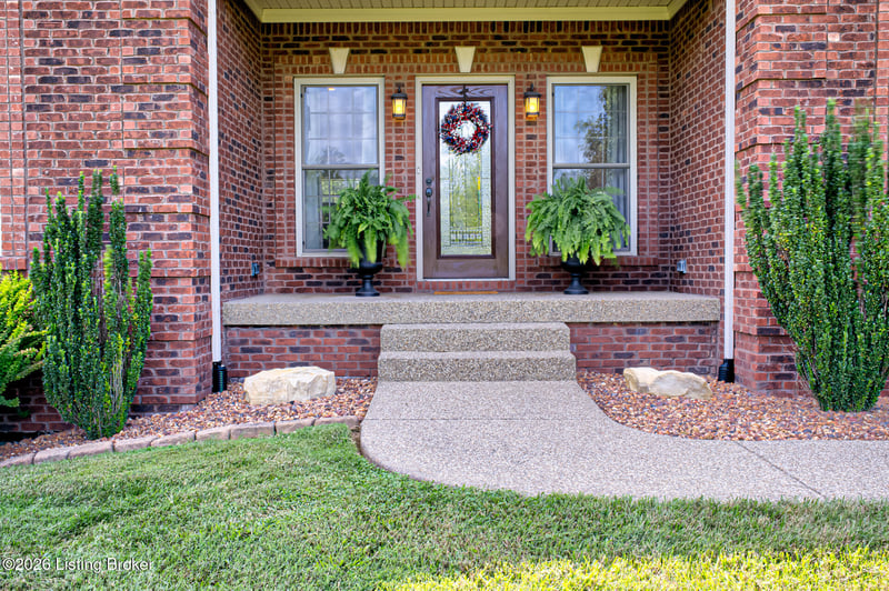 454 Cedar Creek Rd, Louisville, KY 40229