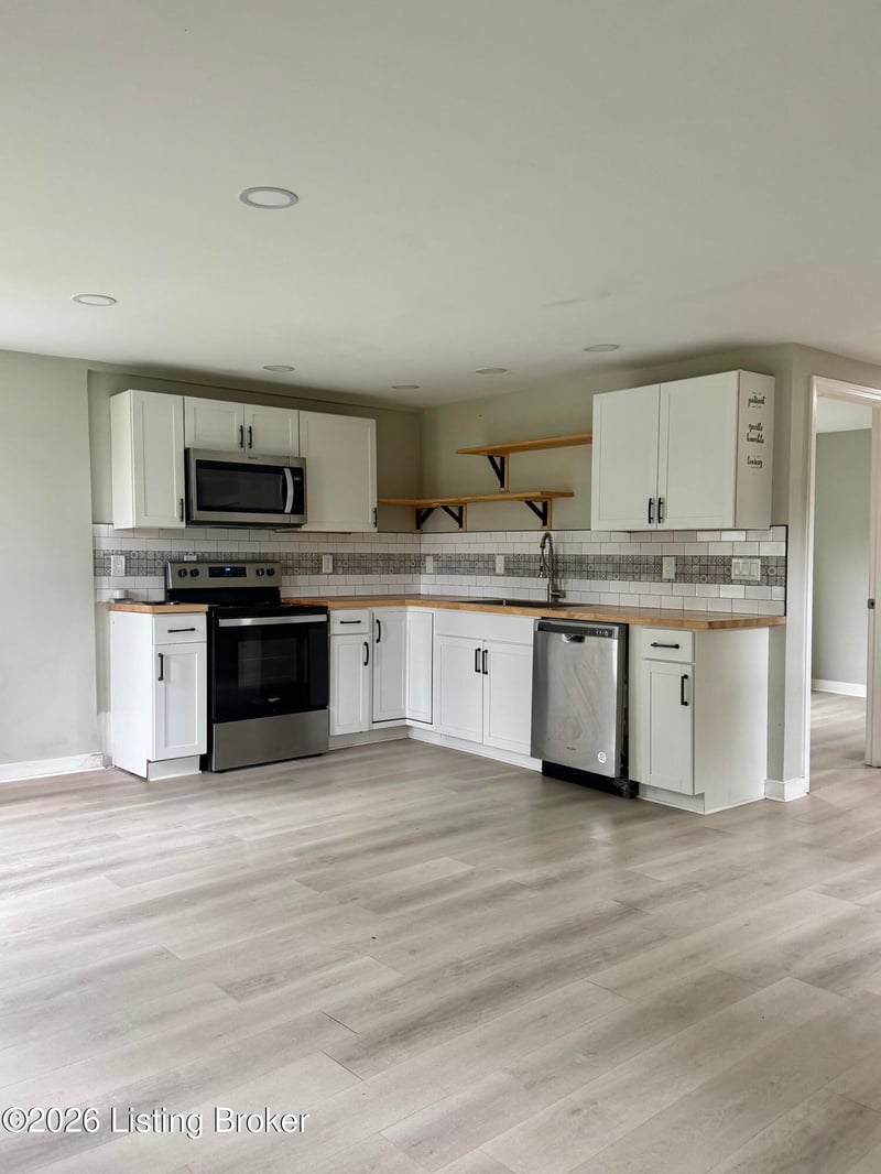 4541 Old Hazelwood Ave, Louisville, KY 40214