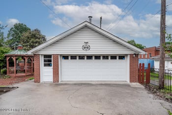 4549 Southern Pkwy, Louisville, KY 40214