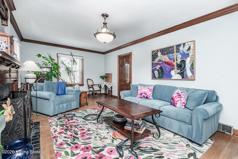 4549 Southern Pkwy, Louisville, KY 40214