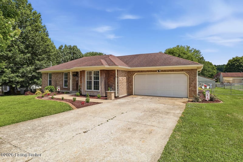 458 Harrison Cir, Mt Washington, KY 40047
