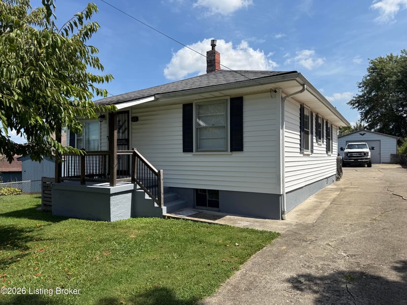 46 Lakeview Dr, Eminence, KY 40019