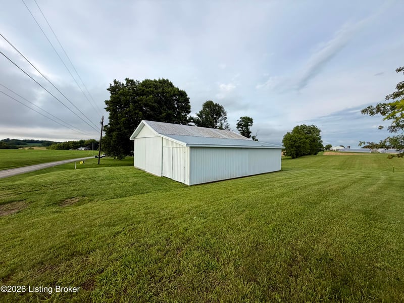 460 Lawrenceburg Loop, Bloomfield, KY 40008