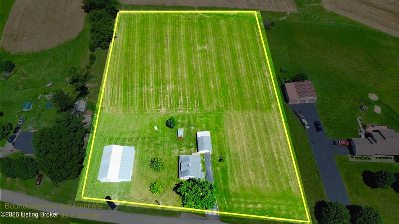 460 Lawrenceburg Loop, Bloomfield, KY 40008
