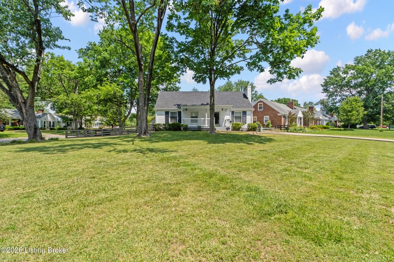 4600 Beaver Rd, Louisville, KY 40207