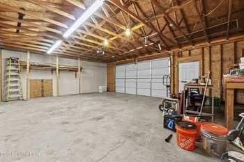 4600 Beaver Rd, Louisville, KY 40207