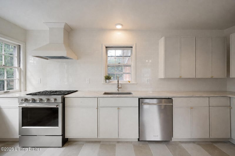 4609 Tween Rd, Louisville, KY 40207