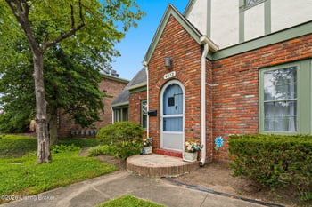 4612 S 6th St, Louisville, KY 40214