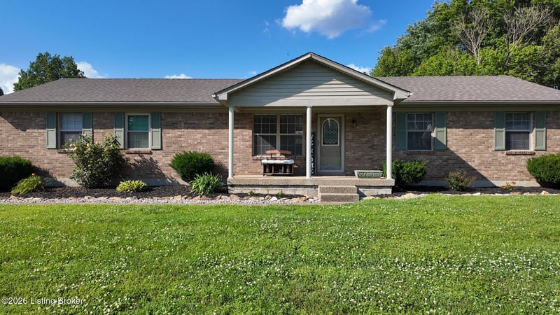 4613 Braves Ln, Louisville, KY 40272
