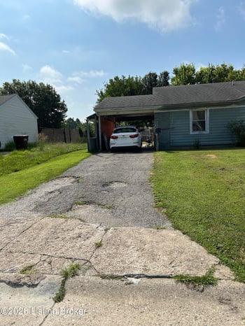 4615 Beechbrook Rd #A & B, Louisville, KY 40218