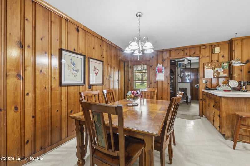 4615 Glen Rose Rd, Louisville, KY 40229