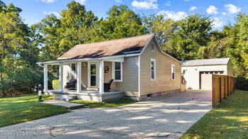 4616 Curve Hill Rd, Louisville, KY 40299