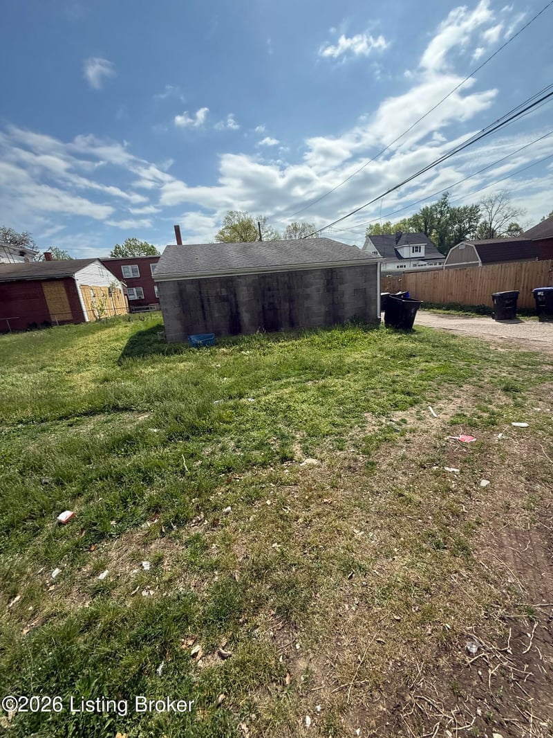 4616 W Broadway, Louisville, KY 40211