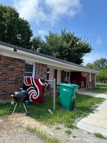4617 Beechbrook Rd #A & B, Louisville, KY 40218