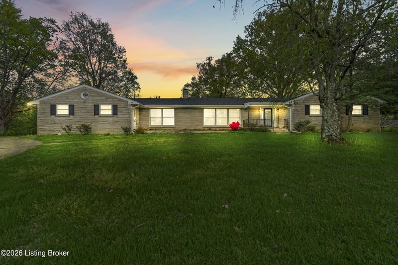 4621 Glen Rose Rd, Louisville, KY 40229