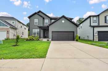 4625 Golden Eagle Dr, Louisville, KY 40245