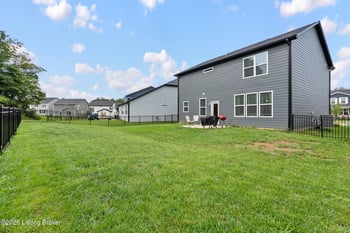 4625 Golden Eagle Dr, Louisville, KY 40245
