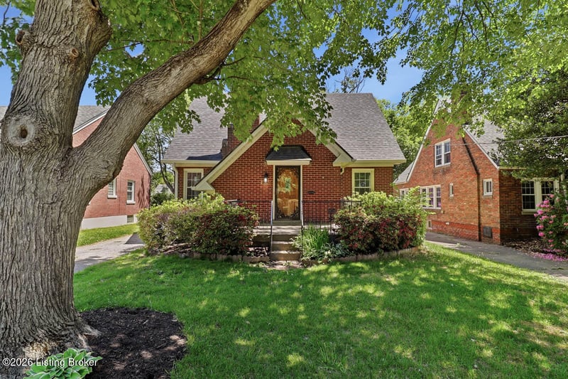4625 Southcrest Dr, Louisville, KY 40215