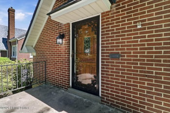 4625 Southcrest Dr, Louisville, KY 40215