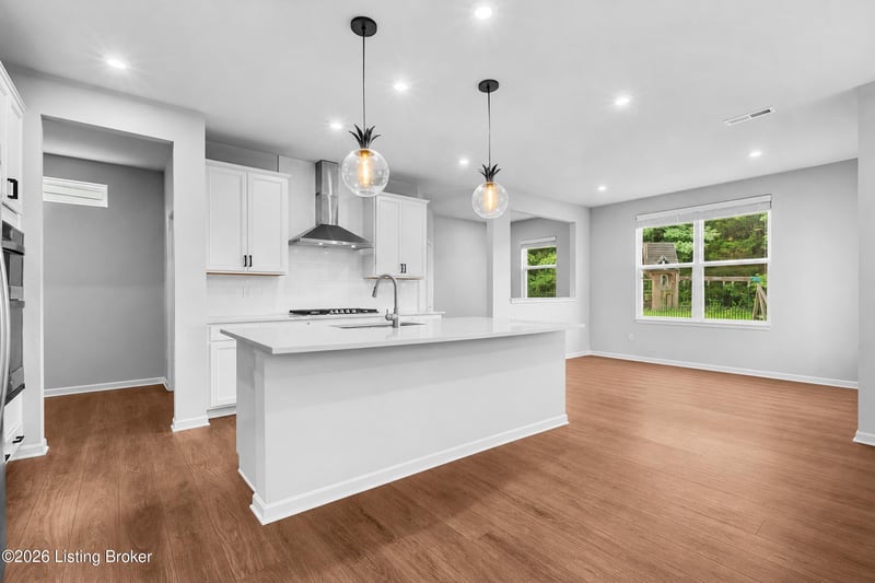 4629 Golden Eagle Dr, Louisville, KY 40245