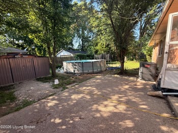 4639 Cane Run Rd, Louisville, KY 40216